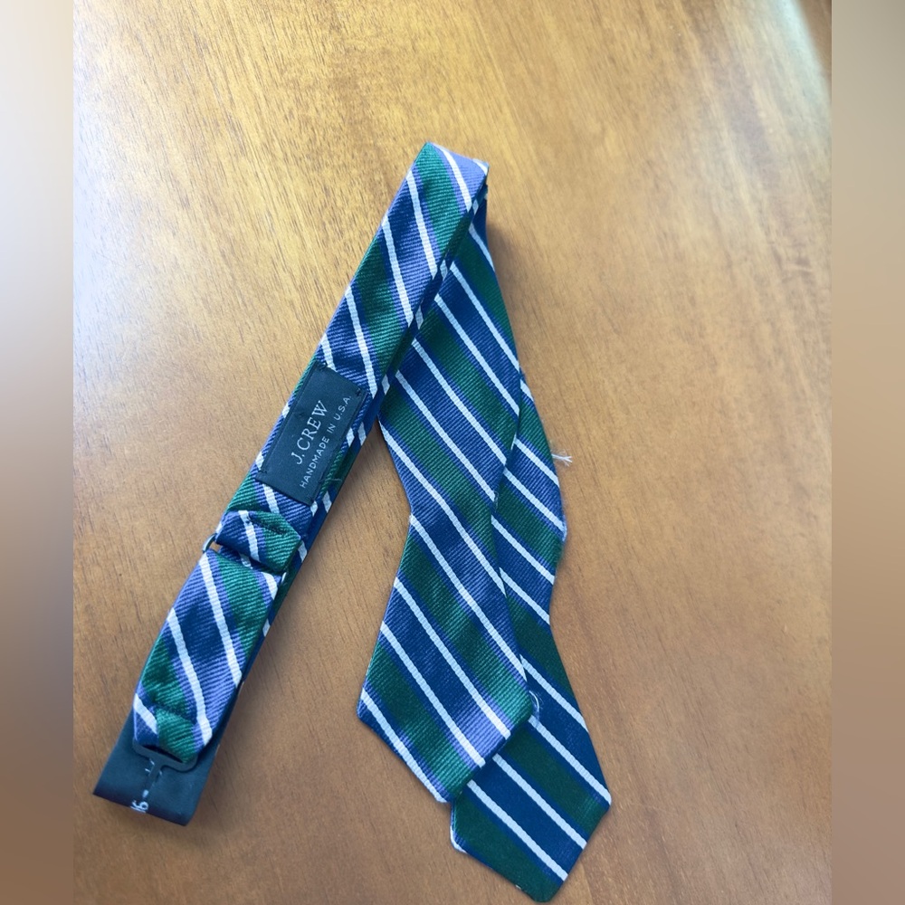 J. Crew Blue and Green Striped bow tie good condition a few stray threads.